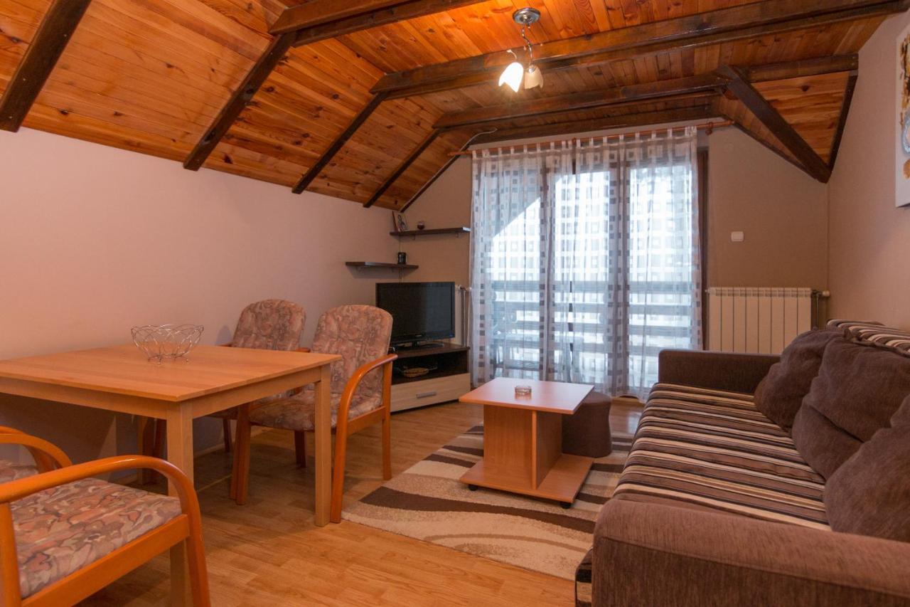 Apartments Andric Kaludjerske Bare Ngoại thất bức ảnh