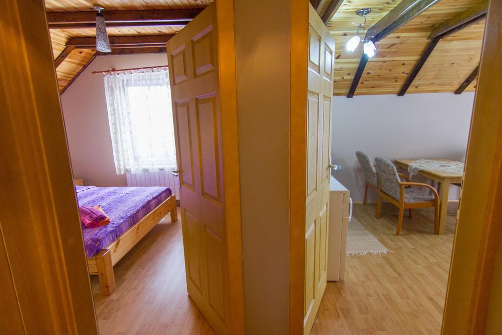 Apartments Andric Kaludjerske Bare Ngoại thất bức ảnh